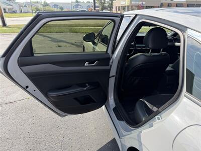 2023 Kia K5 GT-Line - Photo 13 - Elkhart, IN 46514