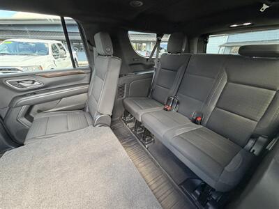 2021 GMC Yukon XL SLE   - Photo 15 - Elkhart, IN 46514