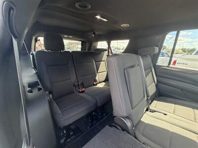 2021 GMC Yukon XL SLE   - Photo 18 - Elkhart, IN 46514