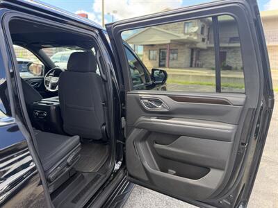 2021 GMC Yukon XL SLE   - Photo 16 - Elkhart, IN 46514