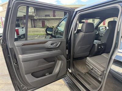 2021 GMC Yukon XL SLE   - Photo 13 - Elkhart, IN 46514