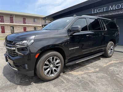 2023 Chevrolet Suburban LT - Photo 2 - Elkhart, IN 46514