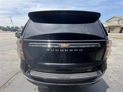 2023 Chevrolet Suburban LT - Photo 6 - Elkhart, IN 46514