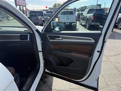 2023 Volkswagen Atlas SEL 4Motion - Photo 20 - Elkhart, IN 46514