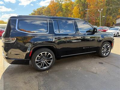 2023 Jeep Grand Wagoneer SERIES III   - Photo 5 - Elkhart, IN 46514