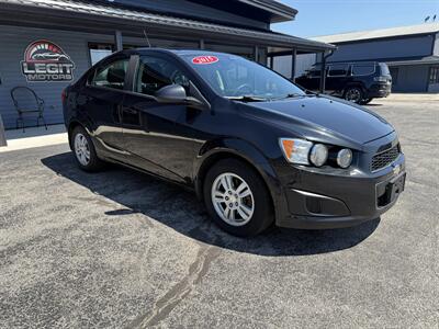 2015 Chevrolet Sonic LT Manual - Photo 10 - Elkhart, IN 46514