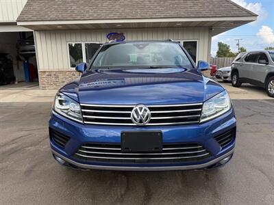 2017 Volkswagen Touareg WOLFSBURG   - Photo 9 - Elkhart, IN 46514