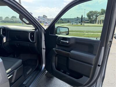 2019 Chevrolet Silverado 1500 LT   - Photo 19 - Elkhart, IN 46514