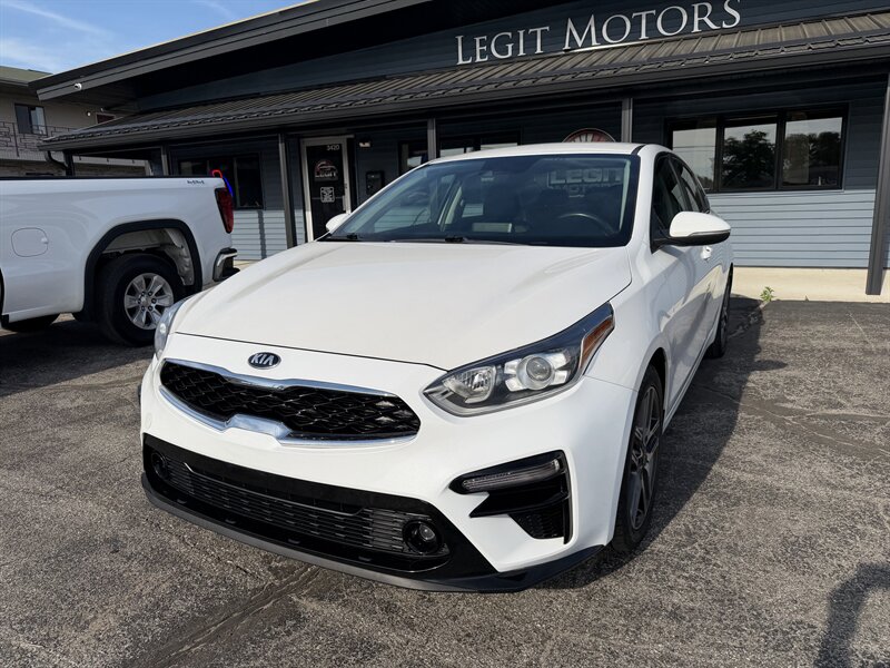2019 Kia Forte EX   - Photo 1 - Elkhart, IN 46514