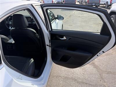 2019 Kia Forte EX - Photo 16 - Elkhart, IN 46514