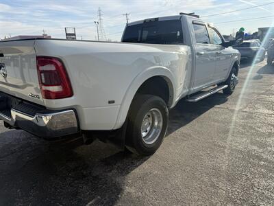 2020 RAM 3500 Laramie   - Photo 9 - Elkhart, IN 46514