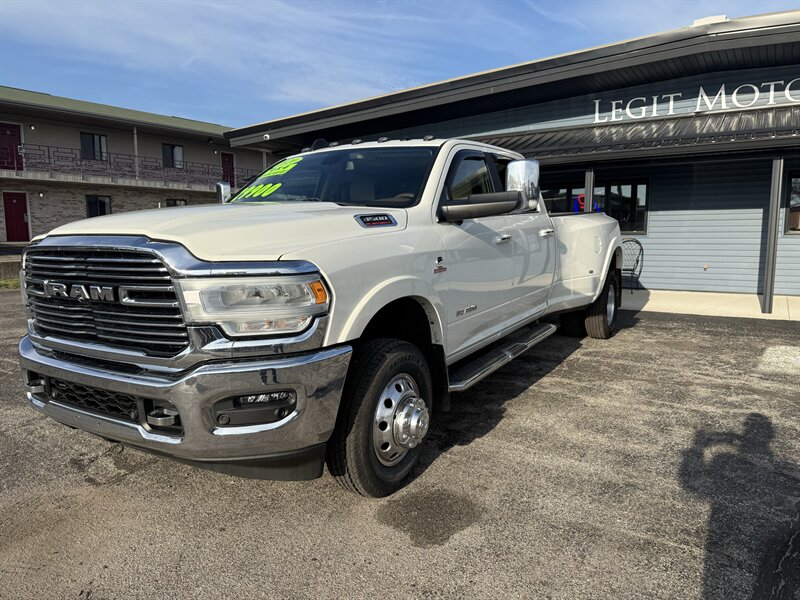 2020 RAM 3500 Laramie   - Photo 1 - Elkhart, IN 46514