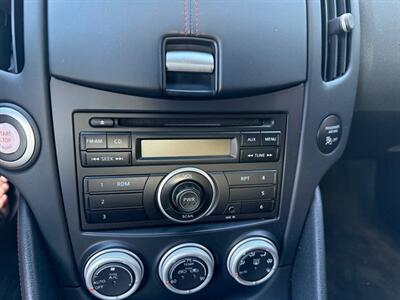2011 Nissan 370Z   - Photo 19 - Elkhart, IN 46514