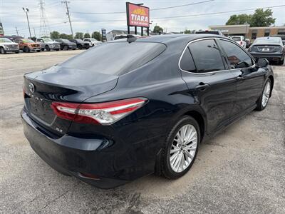 2018 Toyota Camry XLE V6   - Photo 7 - Elkhart, IN 46514