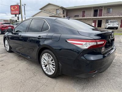 2018 Toyota Camry XLE V6   - Photo 5 - Elkhart, IN 46514
