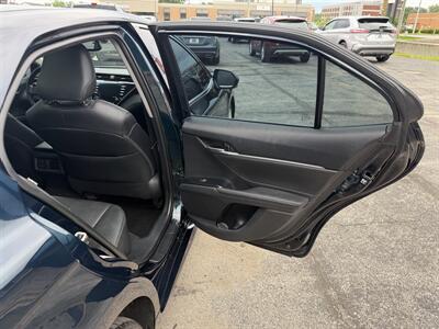 2018 Toyota Camry XLE V6   - Photo 15 - Elkhart, IN 46514