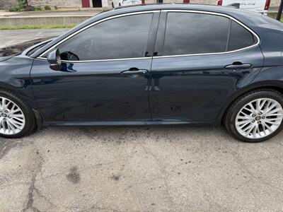 2018 Toyota Camry XLE V6   - Photo 4 - Elkhart, IN 46514