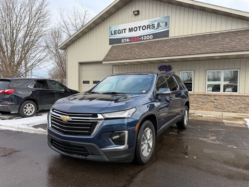 2023 Chevrolet Traverse LT  