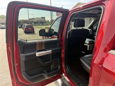 2015 Ford F-150 XLT   - Photo 13 - Elkhart, IN 46514