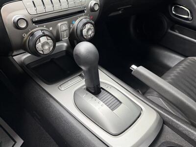 2015 Chevrolet Camaro LS - Photo 15 - Elkhart, IN 46514