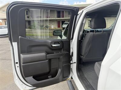2021 Chevrolet Silverado 1500 Custom - Photo 13 - Elkhart, IN 46514