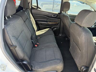 2017 GMC Acadia SLE-2   - Photo 16 - Elkhart, IN 46514