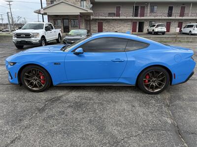2024 Ford Mustang GT Premium   - Photo 4 - Elkhart, IN 46514
