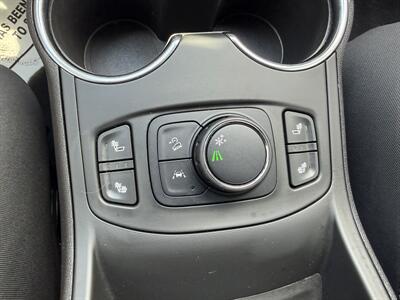 2023 GMC Terrain SLT   - Photo 12 - Elkhart, IN 46514