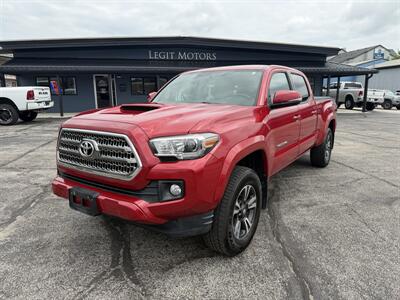 2017 Toyota Tacoma TRD Off-Road - Photo 1 - Elkhart, IN 46514