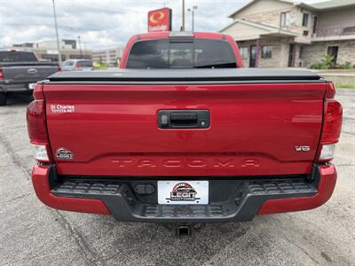 2017 Toyota Tacoma TRD Off-Road - Photo 6 - Elkhart, IN 46514