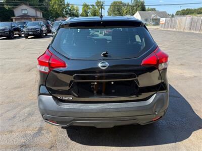 2019 Nissan Kicks S   - Photo 4 - Elkhart, IN 46514