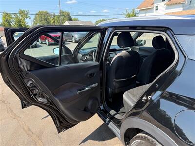 2019 Nissan Kicks S   - Photo 10 - Elkhart, IN 46514