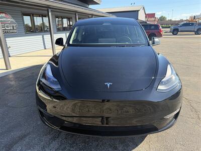 2025 Tesla Model Y Long Range   - Photo 9 - Elkhart, IN 46514