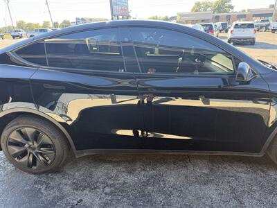 2025 Tesla Model Y Long Range   - Photo 7 - Elkhart, IN 46514