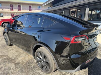 2025 Tesla Model Y Long Range   - Photo 5 - Elkhart, IN 46514