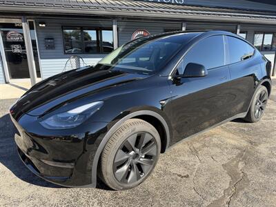 2025 Tesla Model Y Long Range   - Photo 2 - Elkhart, IN 46514