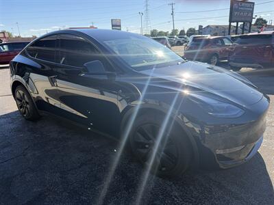 2025 Tesla Model Y Long Range   - Photo 8 - Elkhart, IN 46514