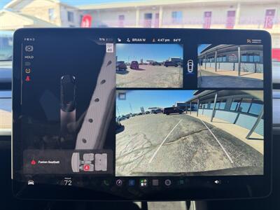 2025 Tesla Model Y Long Range   - Photo 18 - Elkhart, IN 46514