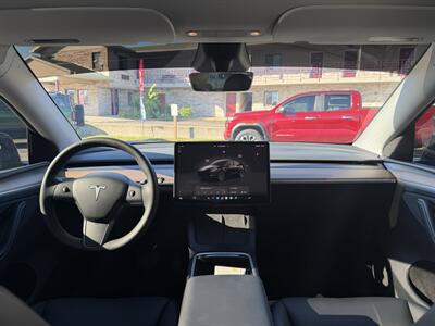 2025 Tesla Model Y Long Range   - Photo 16 - Elkhart, IN 46514