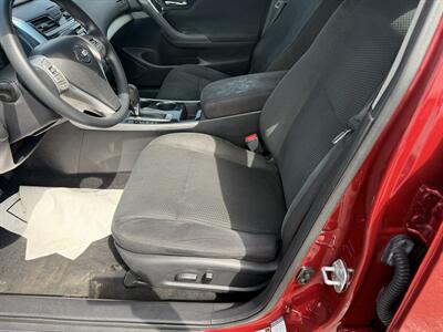 2014 Nissan Altima 2.5   - Photo 16 - Elkhart, IN 46514