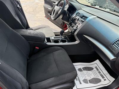 2014 Nissan Altima 2.5   - Photo 20 - Elkhart, IN 46514
