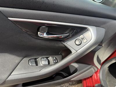 2014 Nissan Altima 2.5   - Photo 17 - Elkhart, IN 46514