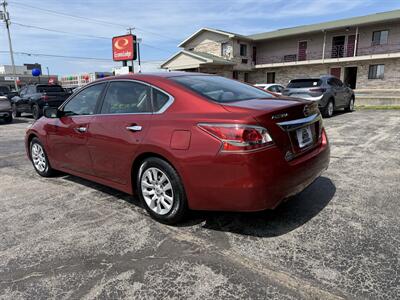 2014 Nissan Altima 2.5   - Photo 6 - Elkhart, IN 46514