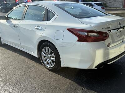 2018 Nissan Altima 2.5 S - Photo 24 - Elkhart, IN 46514