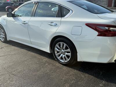 2018 Nissan Altima 2.5 S - Photo 23 - Elkhart, IN 46514