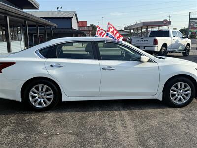 2018 Nissan Altima 2.5 S - Photo 31 - Elkhart, IN 46514