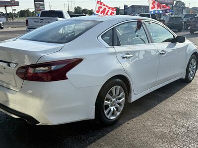 2018 Nissan Altima 2.5 S - Photo 6 - Elkhart, IN 46514