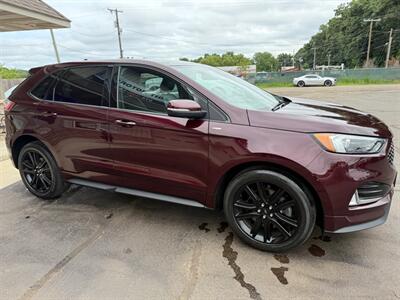 2020 Ford Edge SEL   - Photo 6 - Elkhart, IN 46514