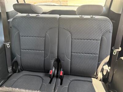 2017 GMC Acadia SLE   - Photo 17 - Elkhart, IN 46514