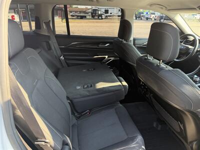 2021 Jeep Grand Cherokee L Laredo - Photo 17 - Elkhart, IN 46514